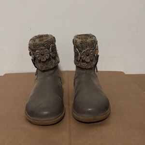 Rachel Shoes Taupe Knit-Trim Ankle Bootie